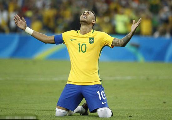 快船131-116击败黄蜂！哈登创79年NBA纪录，前无古人（快船131比116力克黄蜂，哈登缔造79年来NBA史无前例纪录）