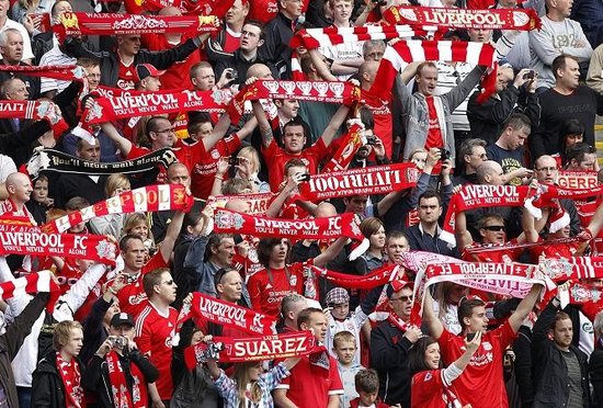 格纳布里：获得巨额收入后曾沉迷奢侈消费，母亲劝我脚踏实地（格纳布里坦言：高薪到手一度沉迷奢侈，母亲劝我务实）