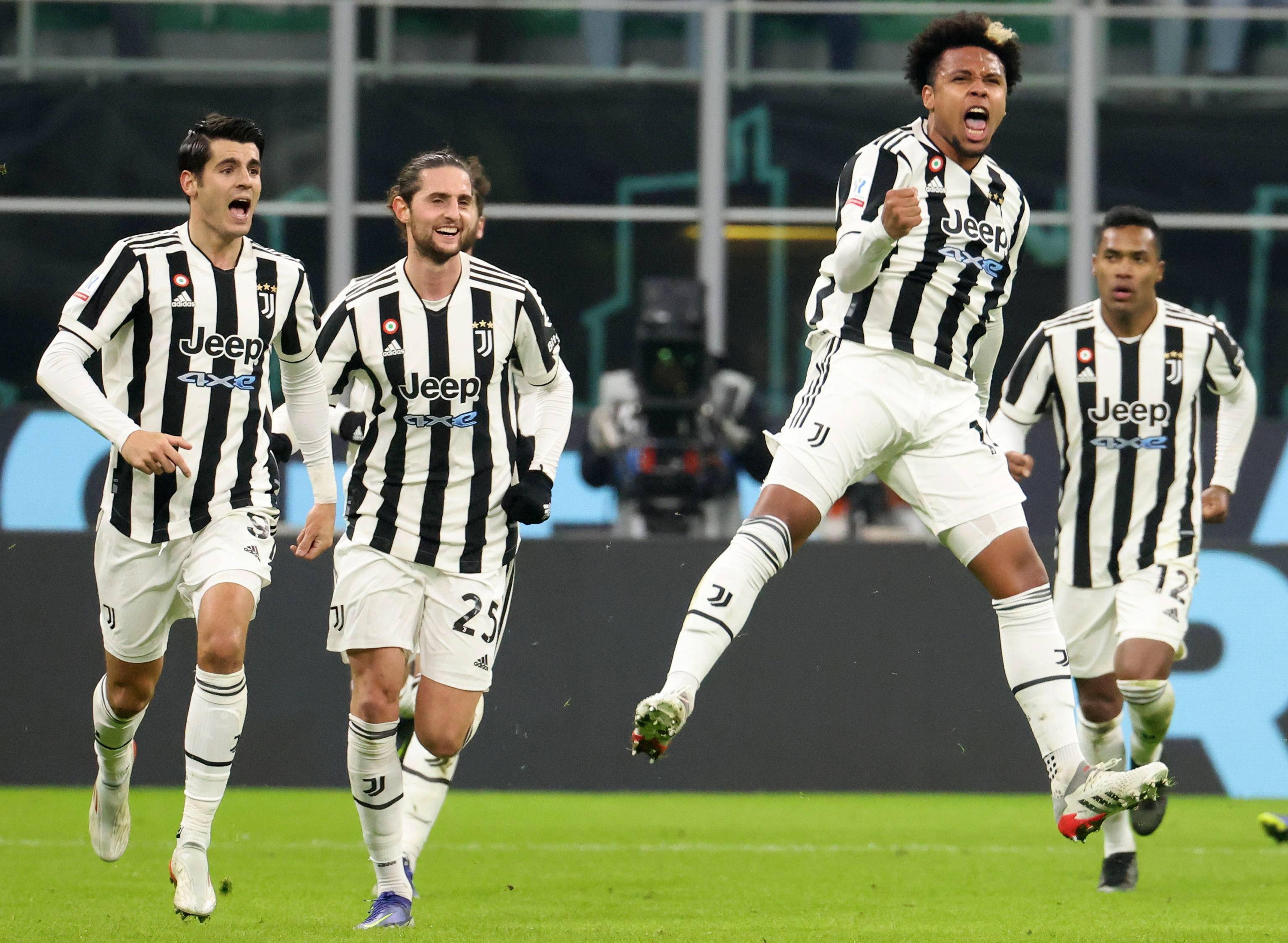 每体：巴萨冬窗将找“新伊尼戈”，在关注施洛特贝克、格伊等（每体：巴萨冬窗物色“新伊尼戈”，盯上施洛特贝克、格伊等）