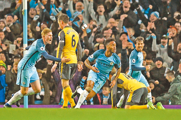 第41圈，诺里斯进站做出二停，维斯塔潘超越皮亚斯特里升至第1。（第41圈，诺里斯完成第二次进站，维斯塔潘超越皮亚斯特里登上榜首）