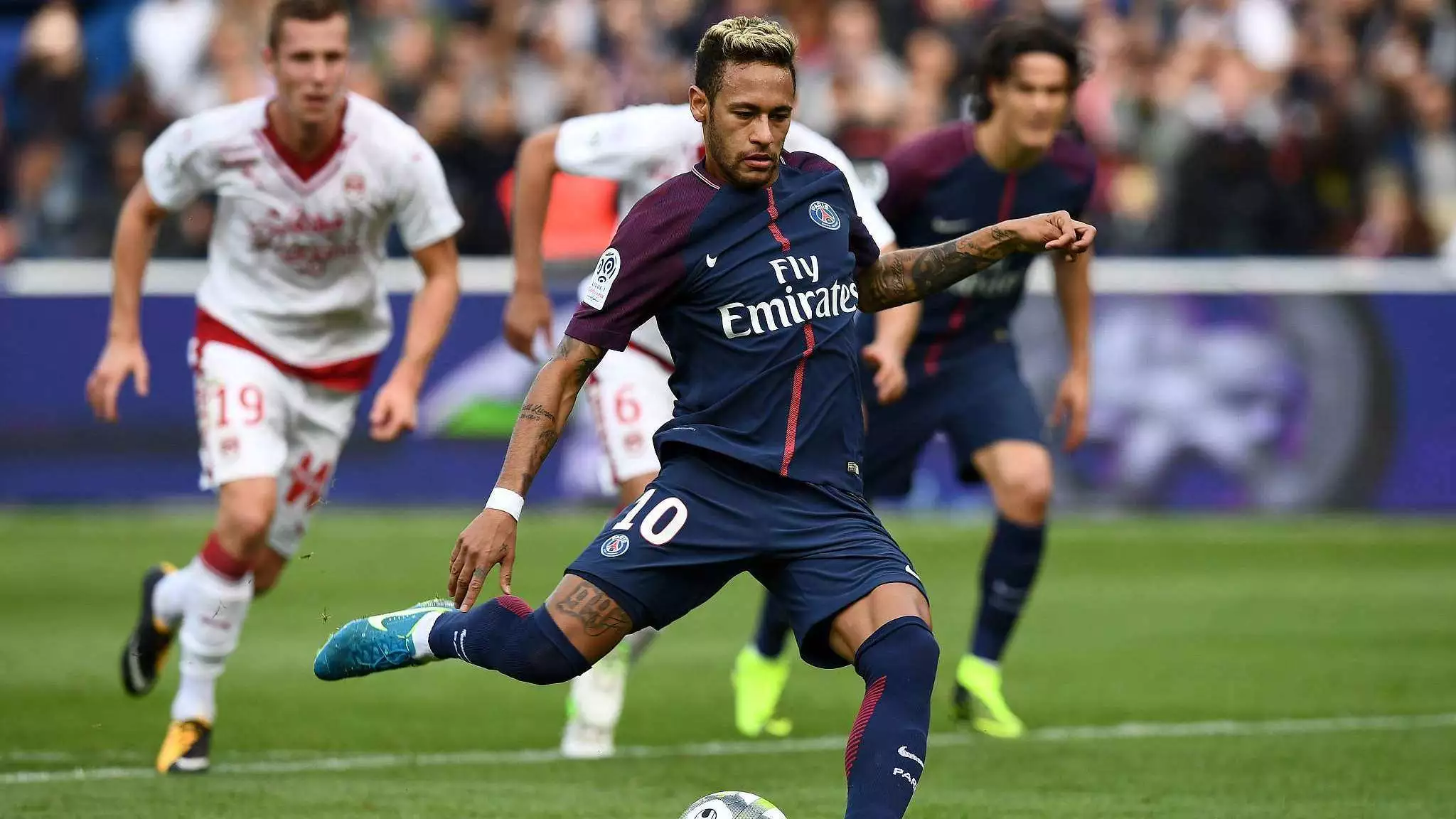 TA分析英格兰队小组赛形势：克罗地亚年龄大、加纳球员有威胁（TA评估英格兰小组赛前景：克罗地亚阵容老化，加纳威胁不小）