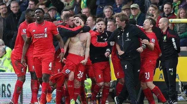 毫无竞争力，阿贾克斯本赛季欧冠5战全败仅进1球净负15球垫底（阿贾克斯欧冠表现低迷：5战皆负仅入1球，净负15球小组垫底）