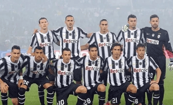 刘建宏：邵佳一已经表现出了一个现代教练的风度和气质（刘建宏：邵佳一已具备现代主帅的风范与气质）